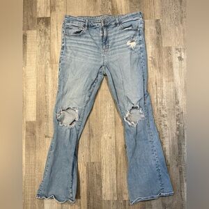 American Eagle ripped high waster stretchy jeans